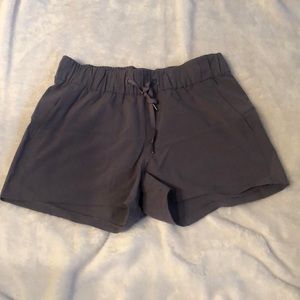 Lululemon mid-rise shorts size 2 with drawstring and pockets